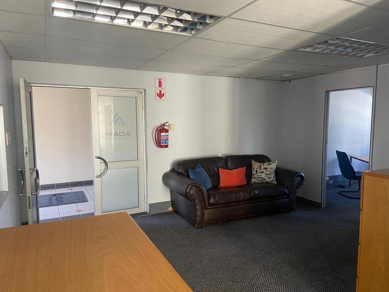 To Let commercial Property for Rent in Newton Park Eastern Cape